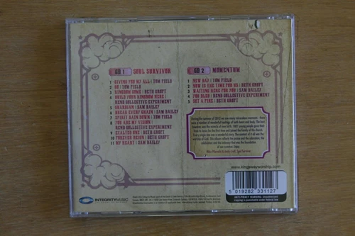 Soul Survivor & Momentum - Kingdom Come CD (2012) Audio Quality Guaranteed